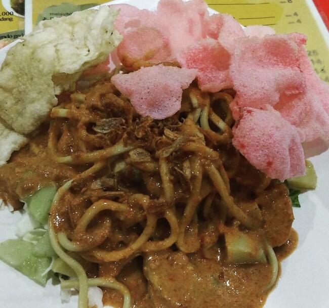 Diracik dari Beragam Bahan, Mari Nikmati Kelezatan 7 Gado-gado Nusantara Ini