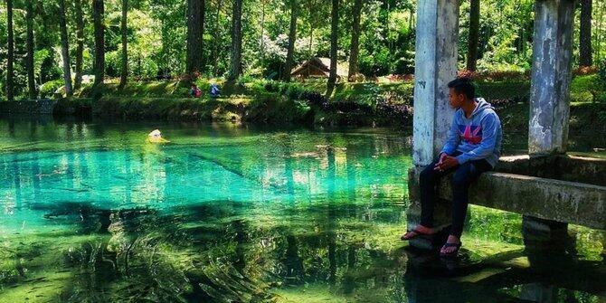 8 Danau paling biru di Indonesia yang jadi incaran traveller