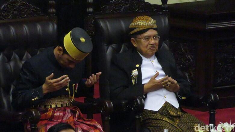 Istana: Jokowi Tak Tersinggung dengan Doa Tifatul Sembiring