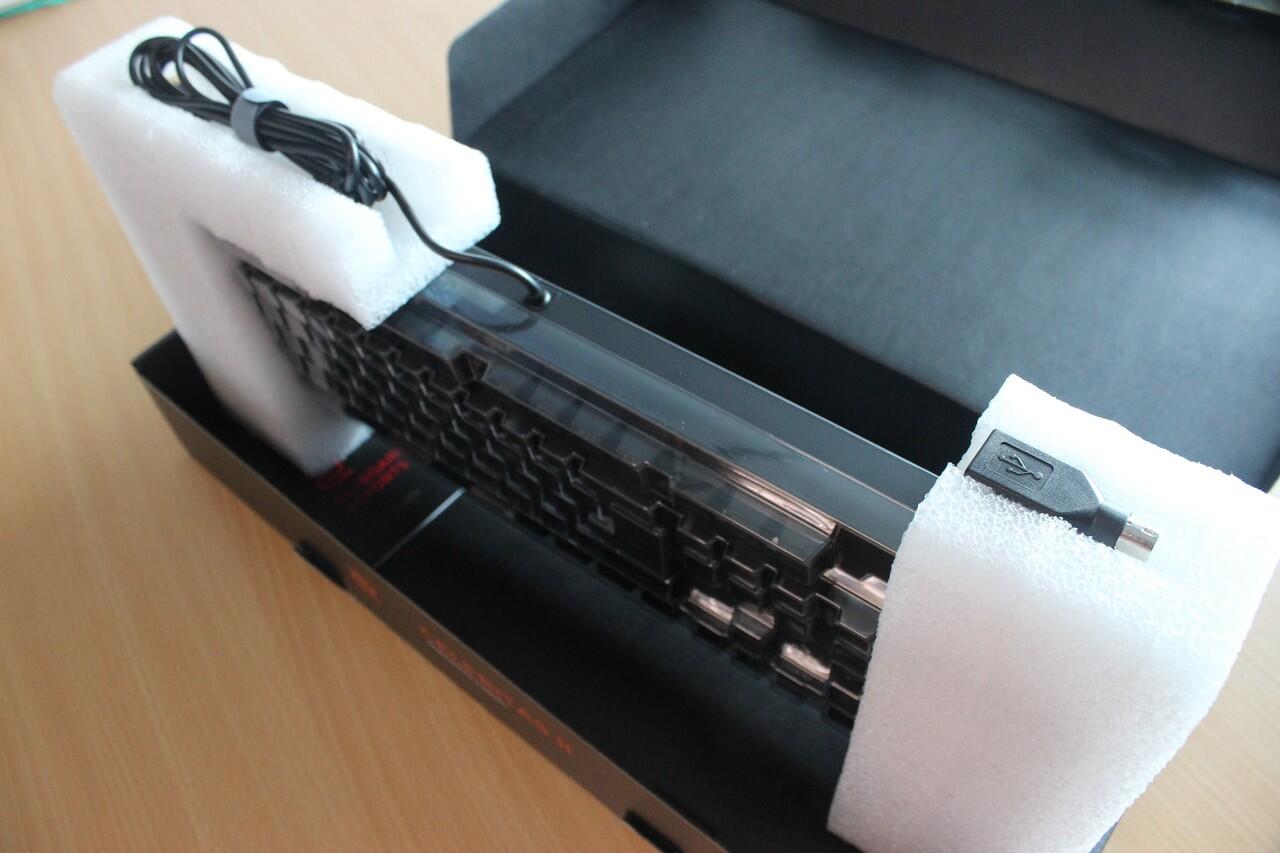 &#91;GAMING KEYBOARD&#93; BenQ ZOWIE CELERITAS II