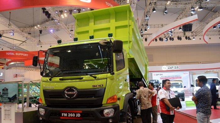 200-an Unit Truk dan Bus Hino Terpesan Selama 11 Hari Pameran