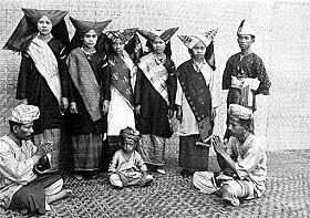 6 Suku Bangsa Terbesar di Indonesia