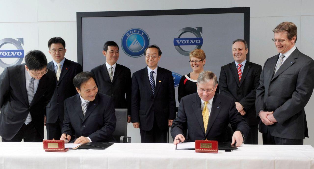 Setelah Volvo Dan Hummer, Produsen Otomotif China Akan Beli Fiat Chrysler