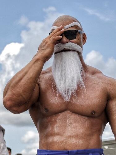 Cosplay Paling Keren, Master Roshi dari Dragon Ball Nih!