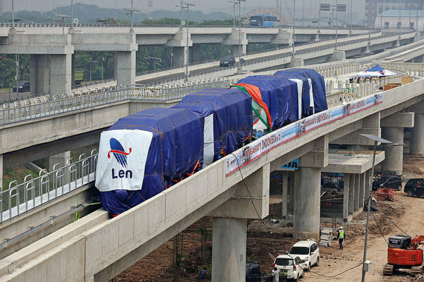 Skytrain Sebagai Transportasi Penunjang