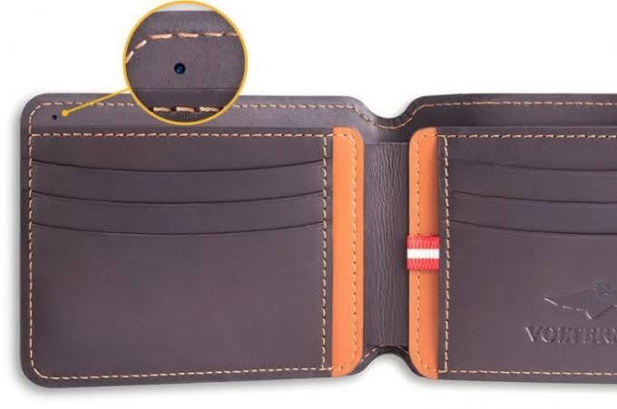 Dompet anti copet dan Camera pengawas Diri.