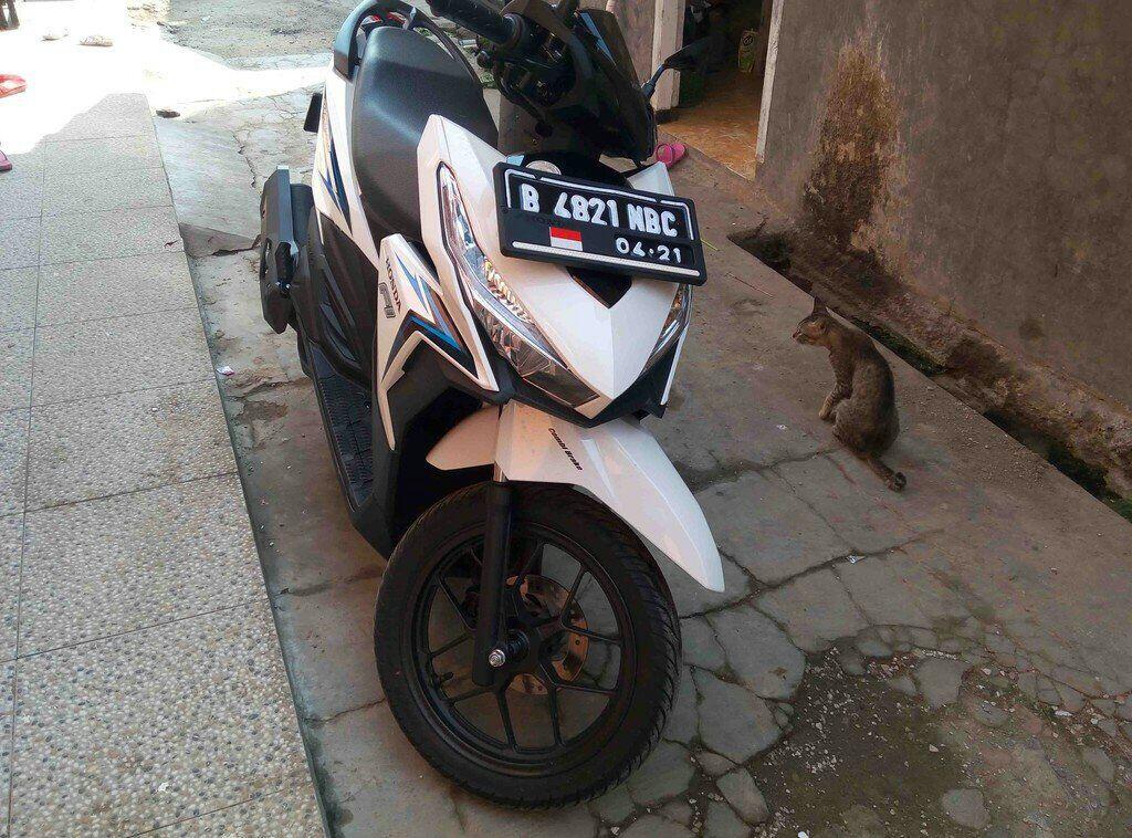 PENIPUAN JUAL MOTOR MELALUI MEDIA ONLINE