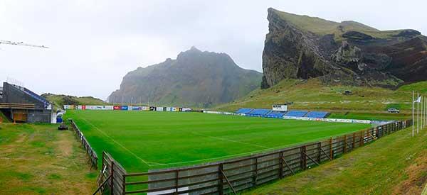 10 Stadion Sepakbola Ini Punya Pemandangan yang Luar Biasa, Bisa Bikin Mata Seger