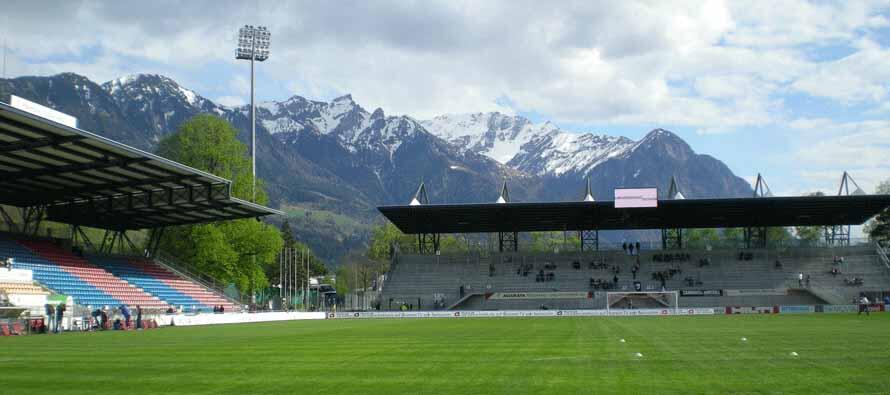 10 Stadion Sepakbola Ini Punya Pemandangan yang Luar Biasa, Bisa Bikin Mata Seger