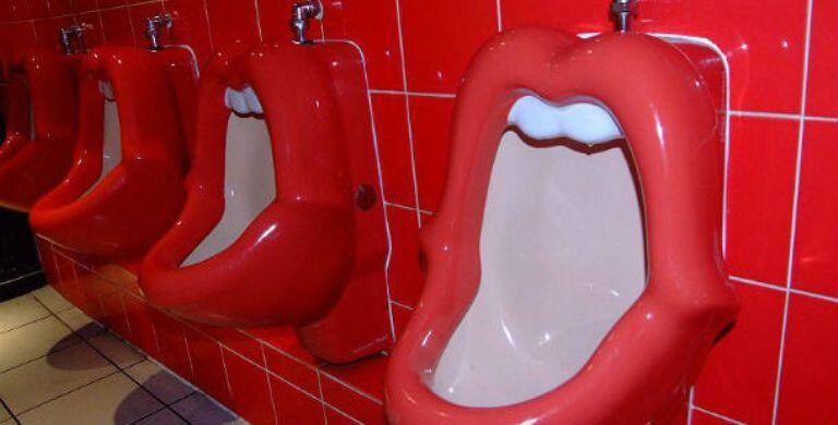 Sederet Bentuk Toilet Unik di Dunia yang Super Nyeleneh