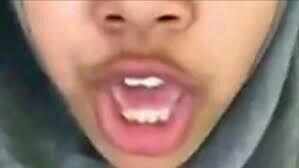 Viral! Foto Bibir Bos First Travel Anniesa Hasibuan Berhiaskan Kristal Swarovski