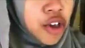 Viral! Foto Bibir Bos First Travel Anniesa Hasibuan Berhiaskan Kristal Swarovski