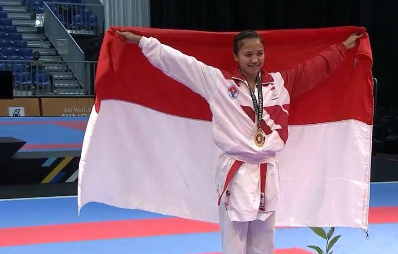 Si Cantik Penyumbang Emas Sea
Games SRUNITA SARI DI CABANG
OLAHRAGA KARATEKA