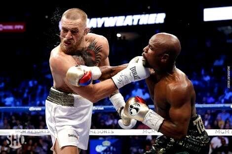 Hasil Mayweather vs McGregor