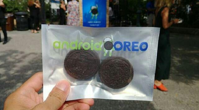 Wah, Google Bagi - Bagi Biskuit Oreo Nih !