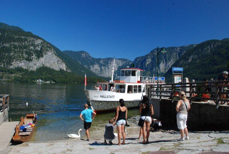 HALLSTATT, IKON WISATA AUSTRIA YANG MENDUNIA!