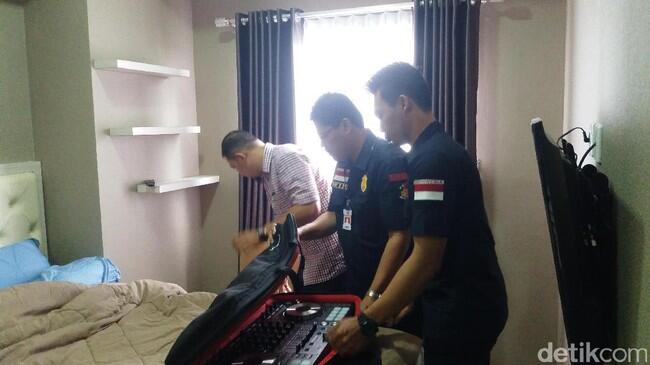 Polisi Sita Alat DJ di Apartemen Adik Bos First Travel