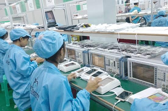Melihat Cara Pembuatan Smartphone 