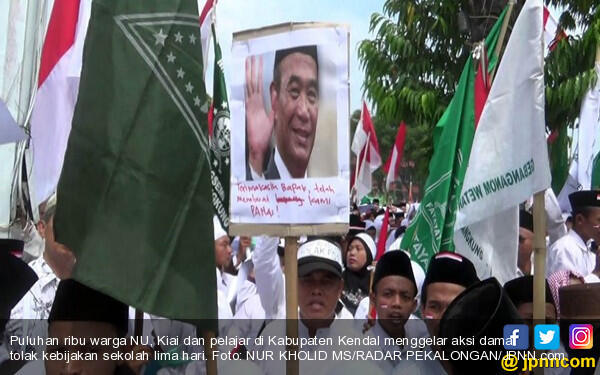 Warga NU Demo Tolak Sekolah 5 Hari: Bapak Membuat Kami Panas