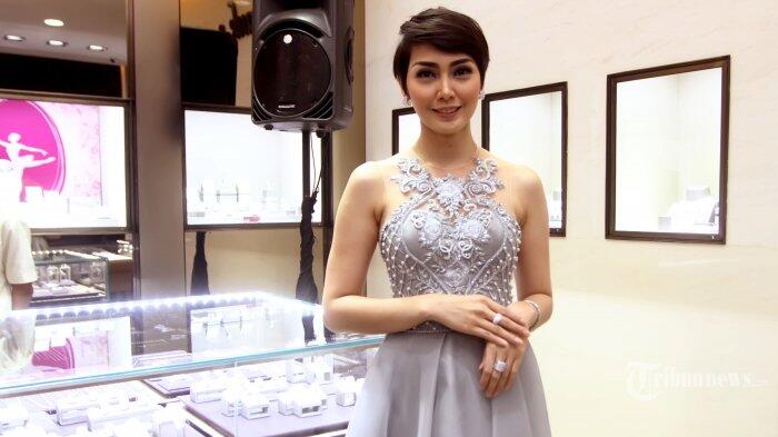 Cerita Fenita Arie Dimarahi Konsumen yang Tak Suka Hasil Desainya