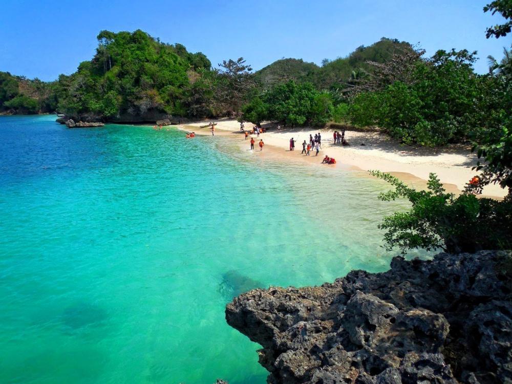 10 OBJEK WISATA TERBERSIH DI INDONESIA