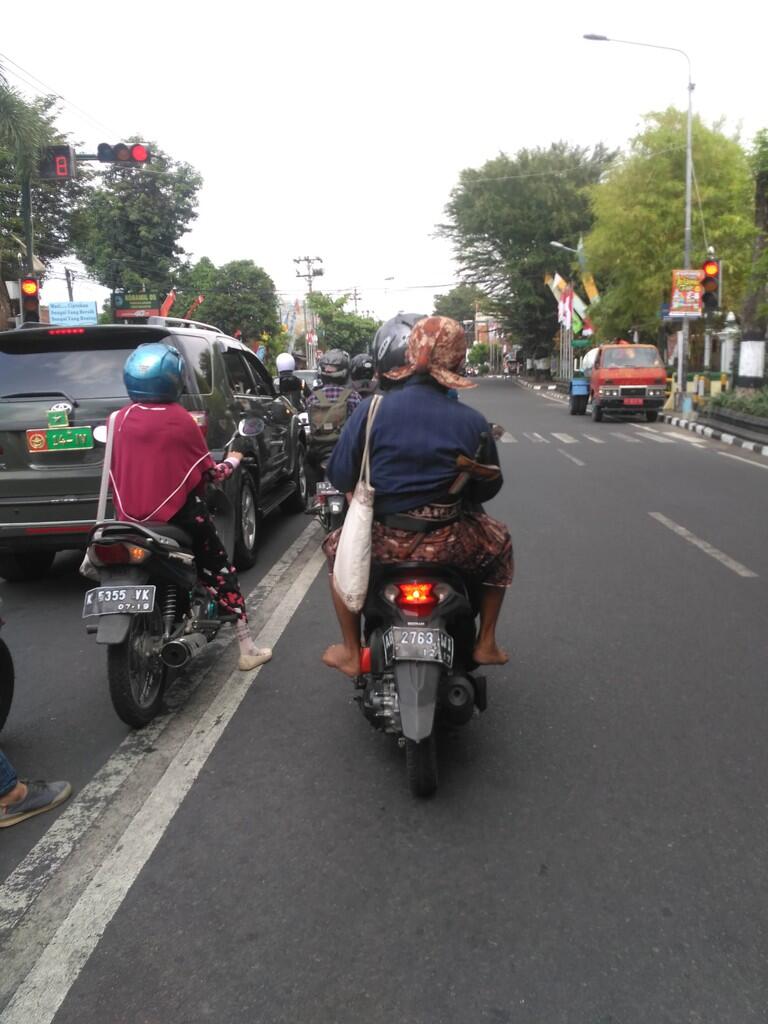 Abdi dalem kraton ngayogyokarto