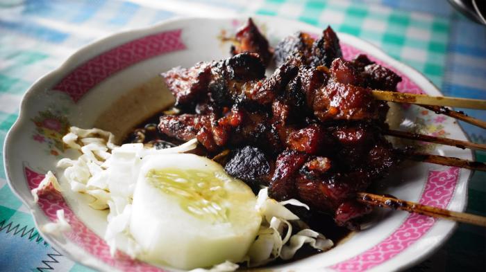 4 Cara Atasi Pusing Setelah Makan Kambing
