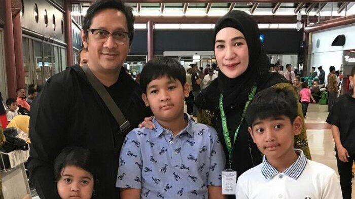 Idul Adha, Andre Taulany Ditinggal Istri Naik Haji