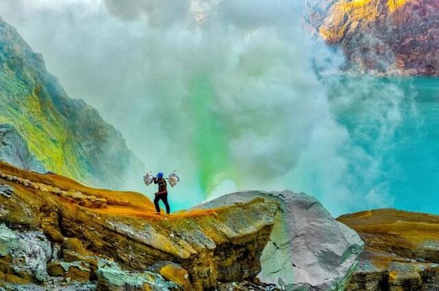 Ini Dia Gan Tempat Paling Berwarna Di Dunia Indonesia Juga Masuk Lho.! 