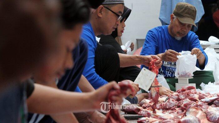 Di Pasar Gresik Daging Kurban Dijual Rp 75 Ribu per 