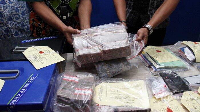 Tim Saber Pungli Tangkap Tangan Kepala Desa Hambalang, Uang Puluhan Juta Disita