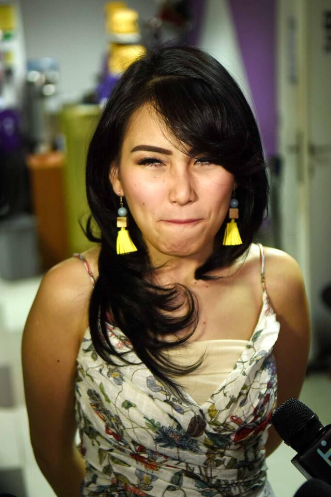 Ekspresi Ayu Ting Ting