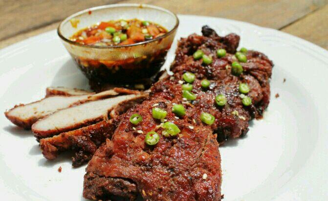 Atasi Polusi,Kota Tiongkok Larang Daging Babi Asap