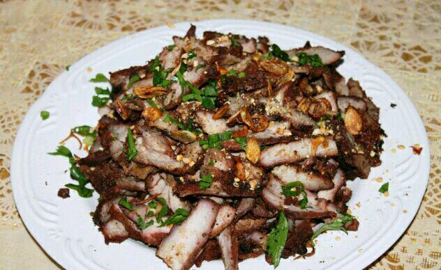 Atasi Polusi,Kota Tiongkok Larang Daging Babi Asap