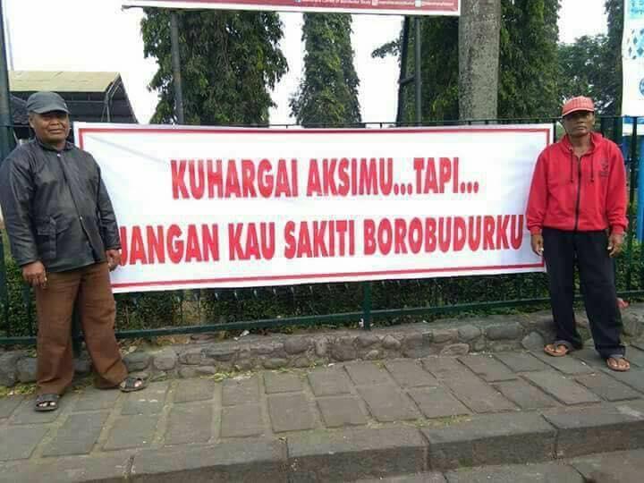 Lucu Tapi Tegas, Spanduk Warga Tolak Aksi FPI di Candi Borobudur