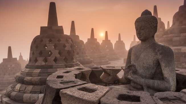 Intoleran 'Tunggangi' Rohingya, Pendekar NU Jaga Candi Borobudur