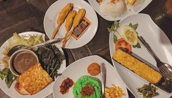 Jalan-Jalan ke Yogyakarta? Puaskan Perutmu di 6 Destinasi Wisata Kuliner Enak Ini