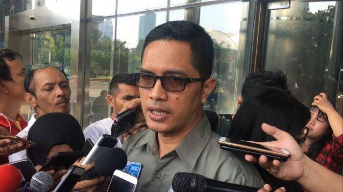 Rabu Malam KPK Lakukan Operasi Tangkap Tangan di Dua Wilayah