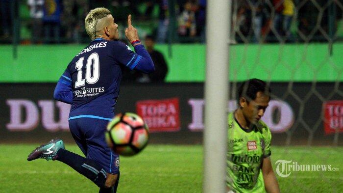 Cristian Gonzales Bereaksi Dianggap Kurang Moncer Lagi di Arema FC