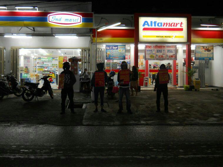 Pertarungan Abadi Indomaret VS Alfamart