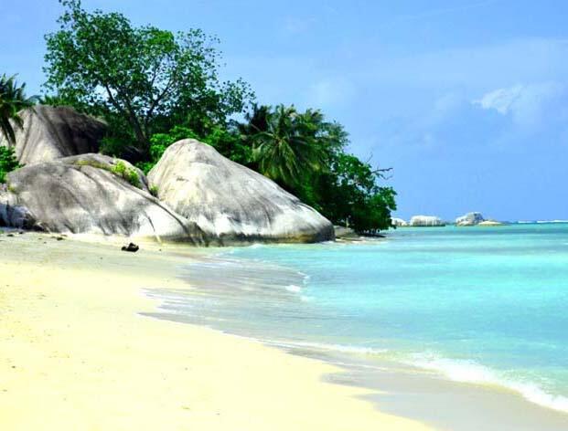 Inilah 7 Pantai Terindah di Dunia