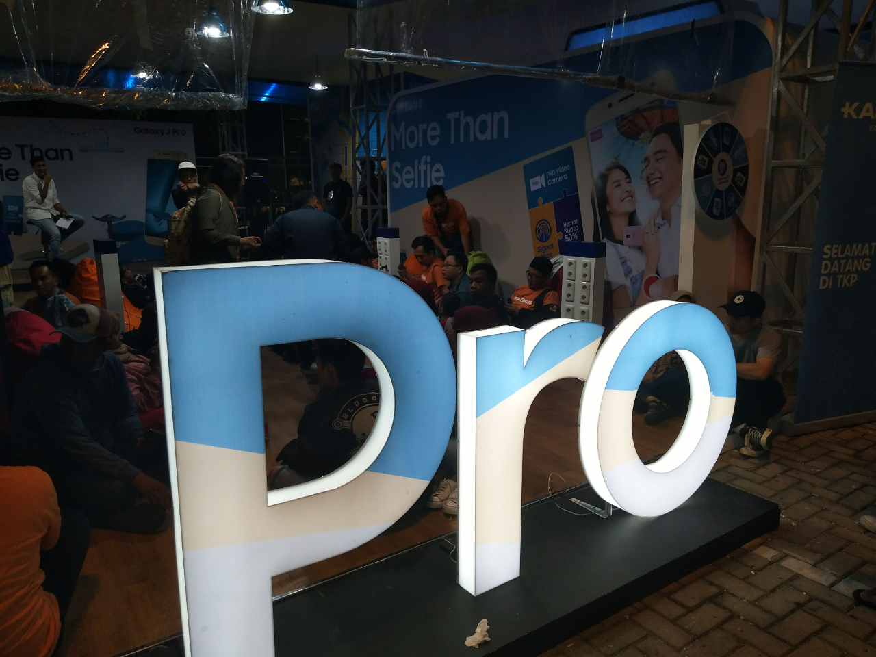 &#91;FR&#93;More Than Selfie bersama Samsung Galaxy J5 Pro di Bekasi Clothing Expo 2017