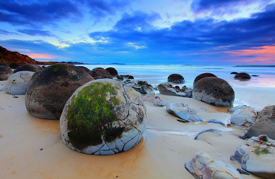 Pantai Langkah Unik Indah di Dunia