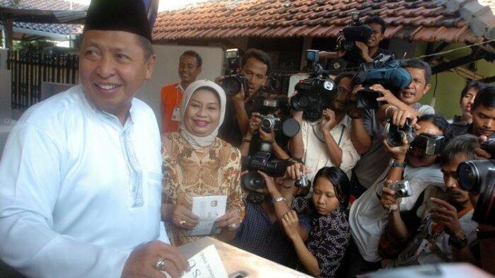 Begini Cerita Hamzah Haz Setelah Tahajud dan Mengetahui Istrinya Wafat…
