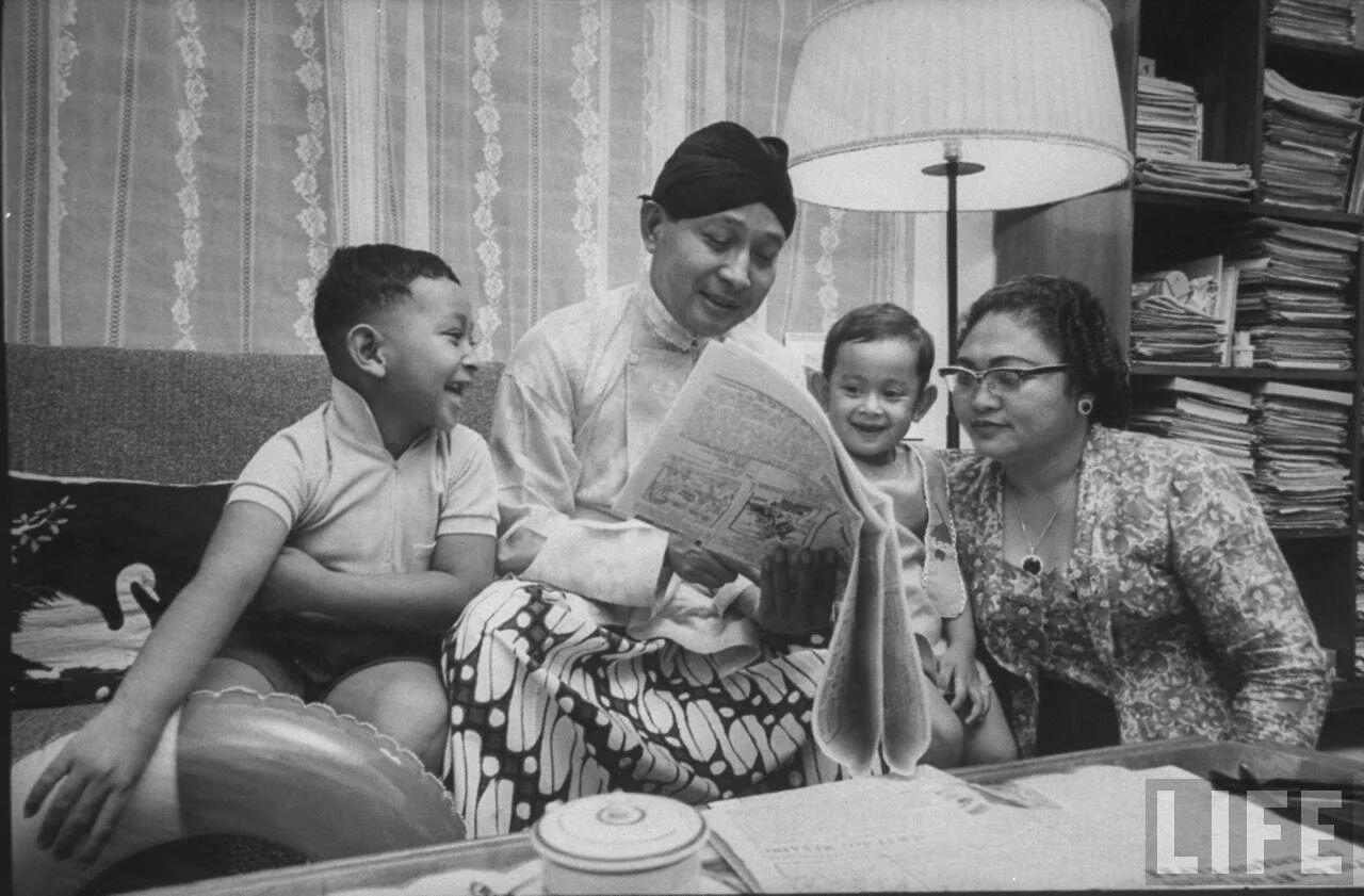 Ini yang dilakukan Presiden Soeharto Saat Ibu Negara dihina