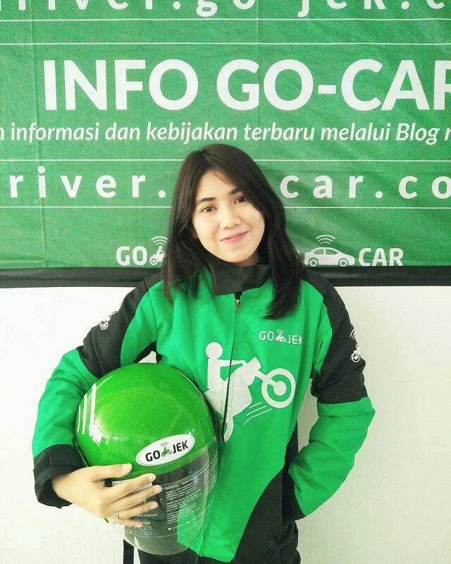 10 Driver Ojek Online Yang Cantiknya Kebangetan dan Bikin Betah Diboncengin