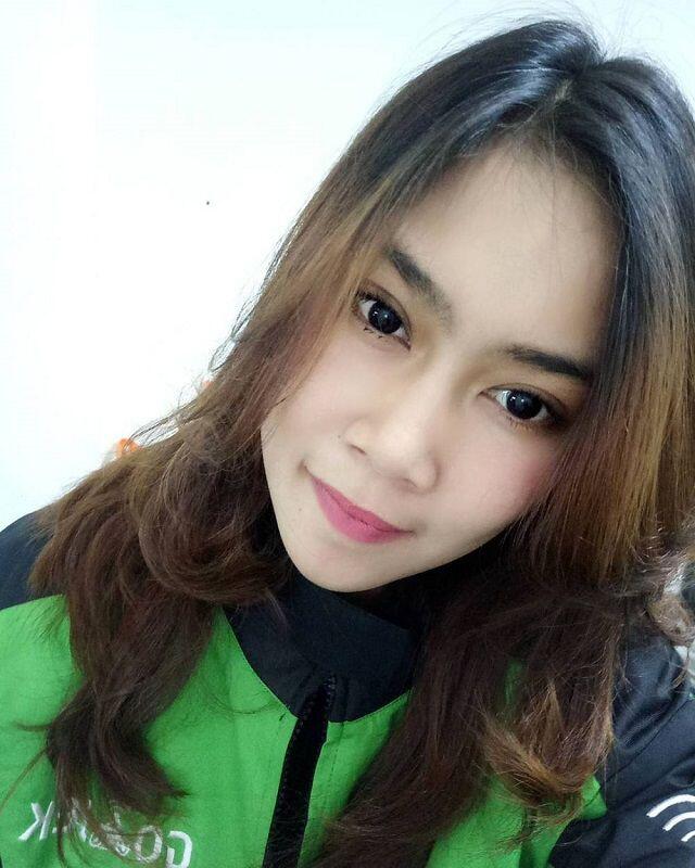 10 Driver Ojek Online Yang Cantiknya Kebangetan dan Bikin Betah Diboncengin
