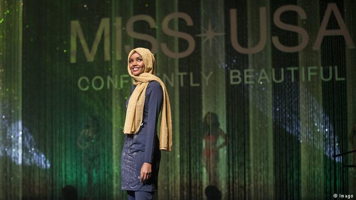 Halimah Aden Lahir di Kamp Pengungsi, Jadi Ratu Fesyen Berhijab di US