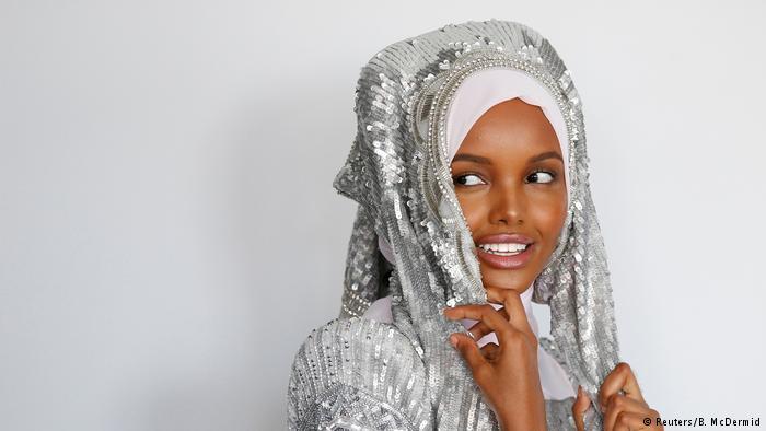 Halimah Aden Lahir di Kamp Pengungsi, Jadi Ratu Fesyen Berhijab di US