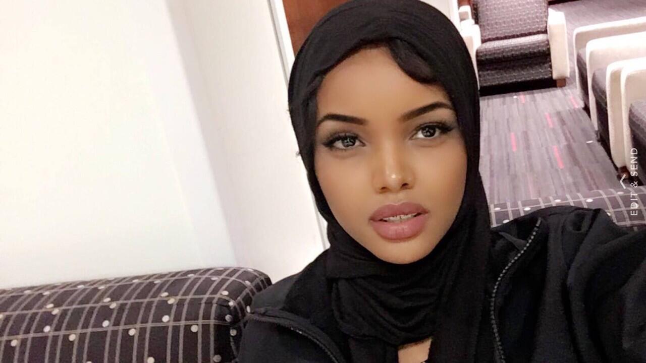 Halimah Aden Lahir di Kamp Pengungsi, Jadi Ratu Fesyen Berhijab di US